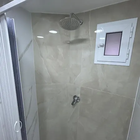 Luxury Carbonara 95 بيت ضيافة نابولي