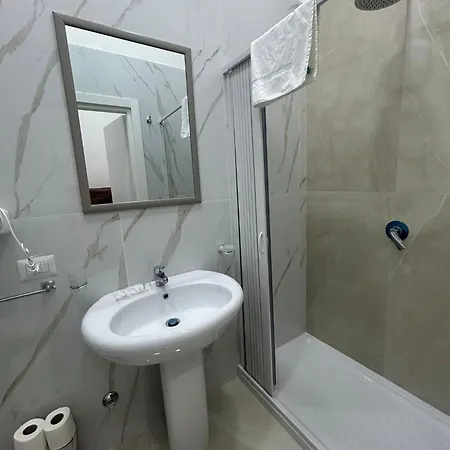 Luxury Carbonara 95 نابولي